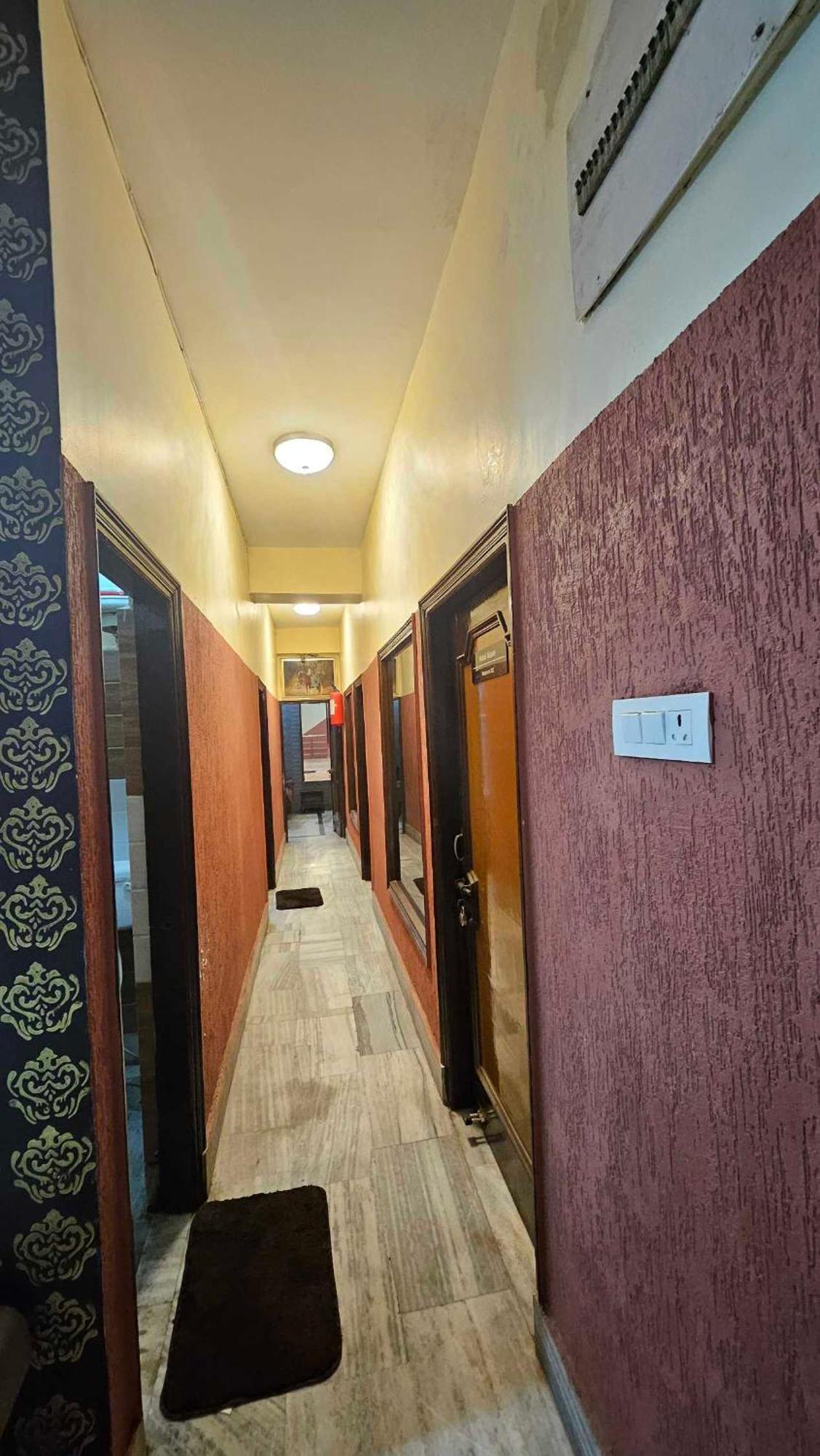 โอโย 67296 โฮเต็ล กิสซาน Hotel Khairi ภายนอก รูปภาพ