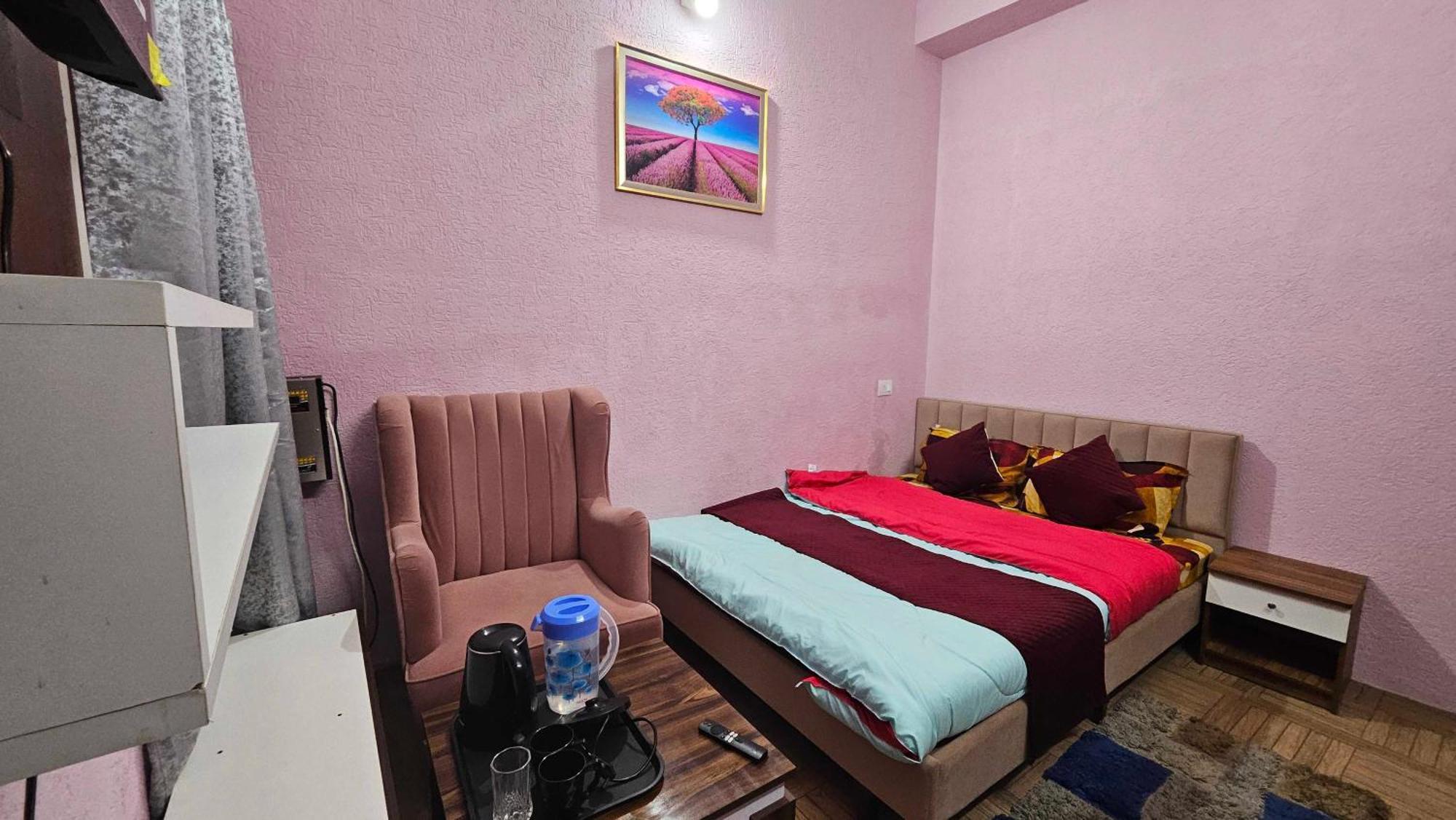 โอโย 67296 โฮเต็ล กิสซาน Hotel Khairi ภายนอก รูปภาพ