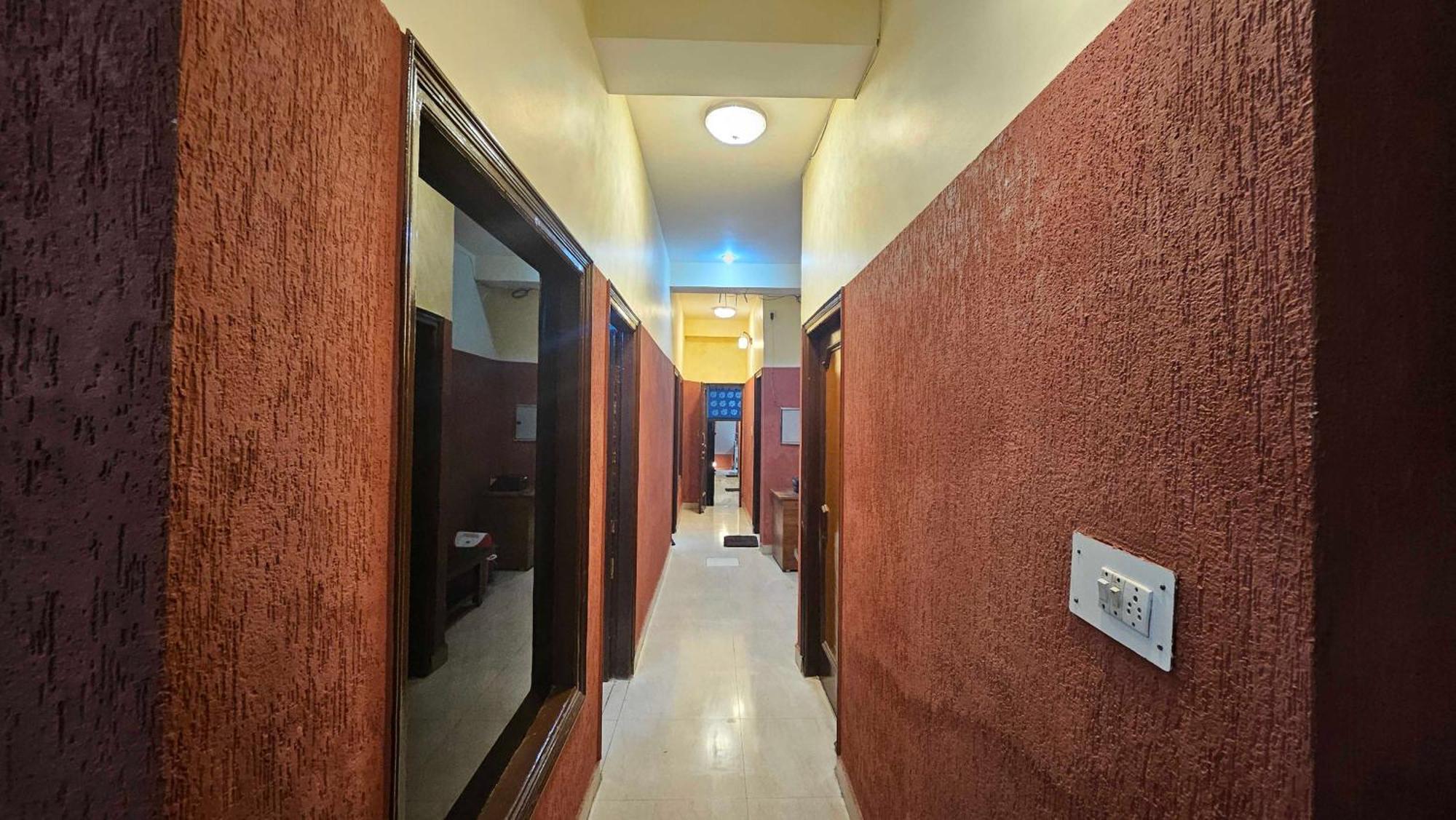 โอโย 67296 โฮเต็ล กิสซาน Hotel Khairi ภายนอก รูปภาพ